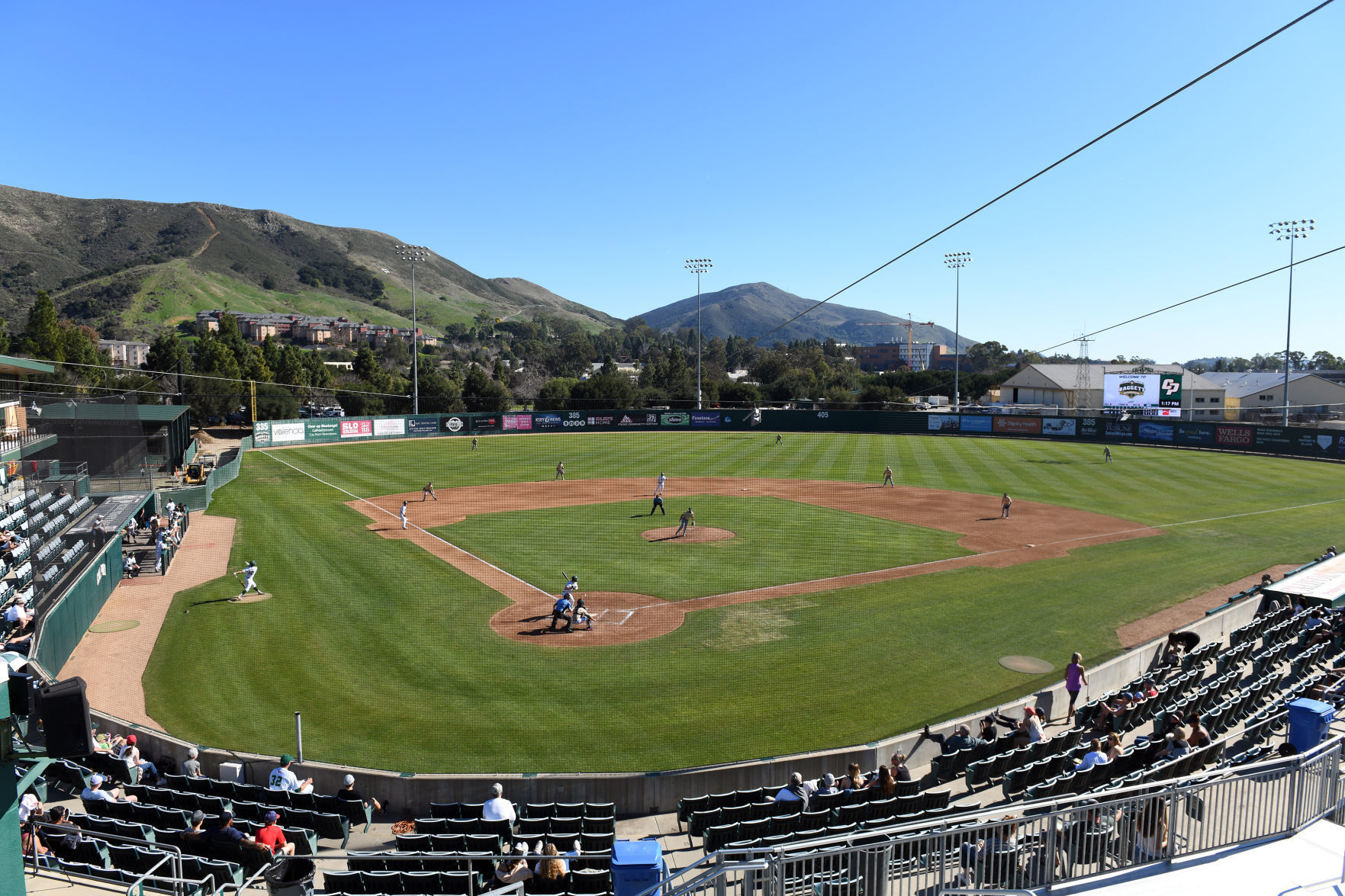 Photos: Cal Poly hosts annual alumni game